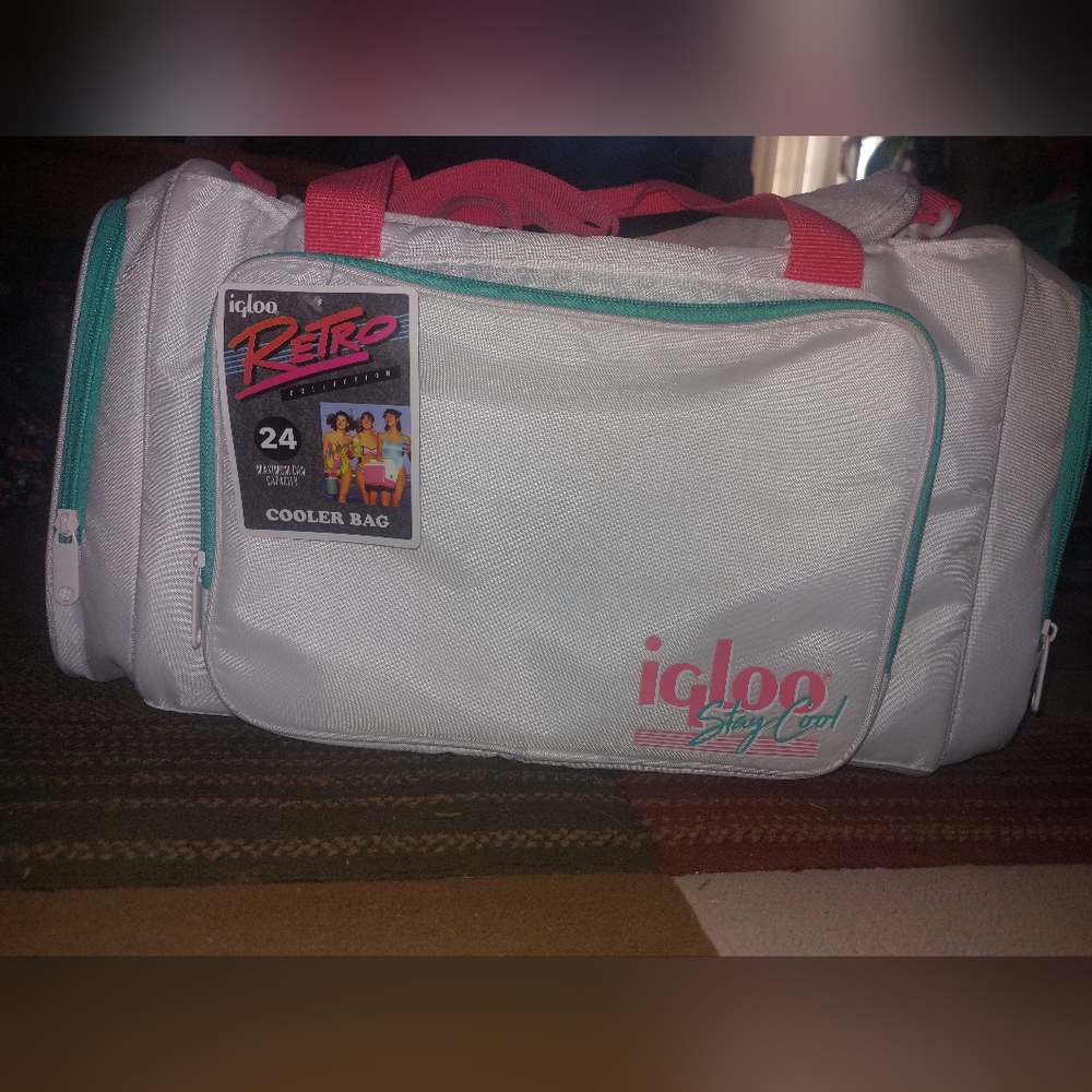 igloo retro cooler duffel bag